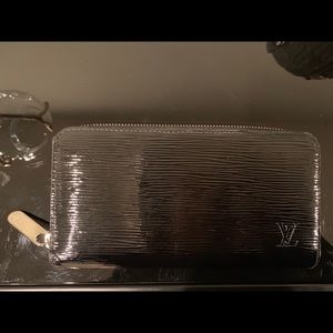 ❌SOLD❌Louis Vuitton Authentic wallet